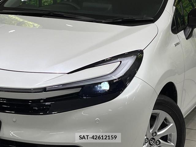 Toyota AQUA 2025-11 8072037-11
