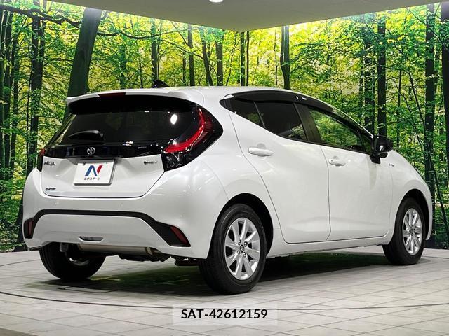 Toyota AQUA 2025-11 8072037-16