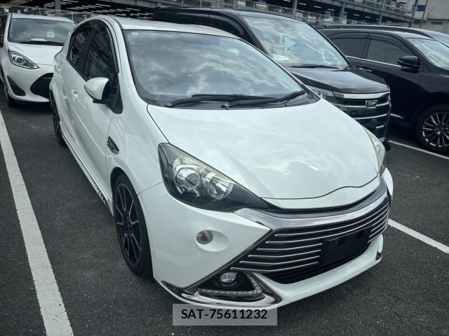 Toyota AQUA 2015-04 8072133-1
