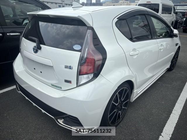 Toyota AQUA 2015-04 8072133-7