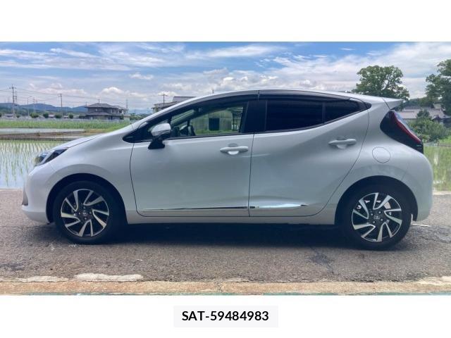 Toyota AQUA 2021-11 8072181-10
