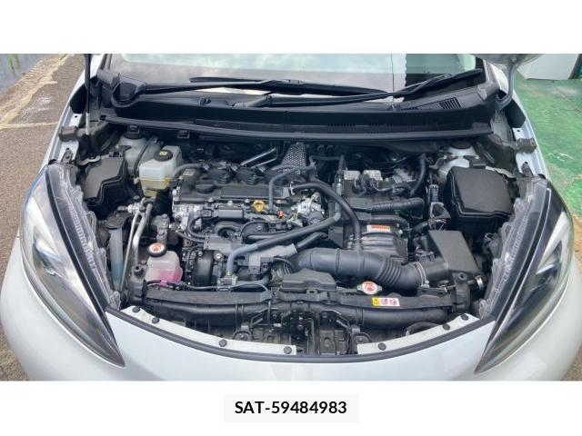 Toyota AQUA 2021-11 8072181-7