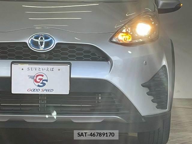 Toyota AQUA 2018-02 8072604-17
