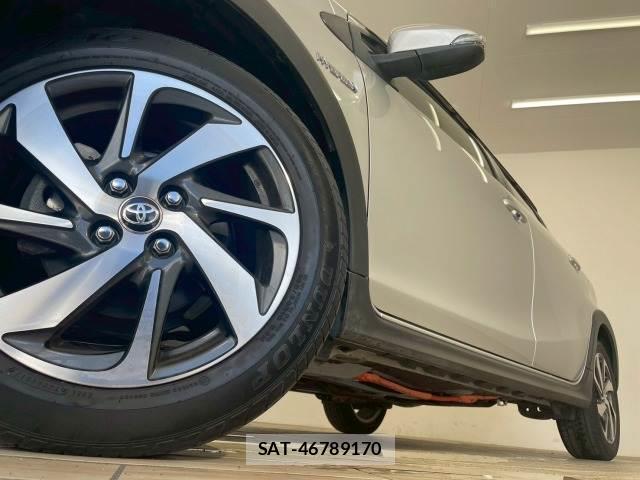 Toyota AQUA 2018-02 8072604-18
