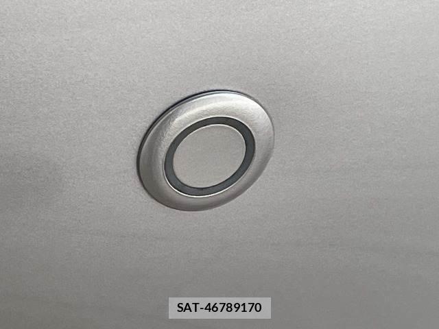 Toyota AQUA 2018-02 8072604-7