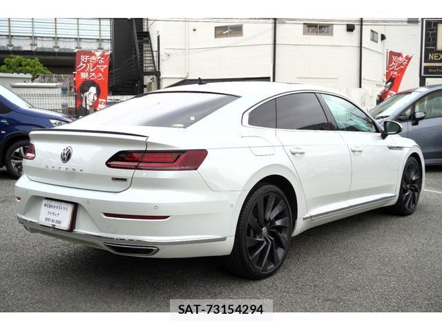 VolksWagen ARTEON 2018-05 8071916-1