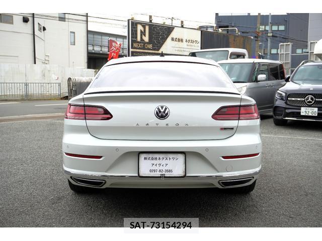 VolksWagen ARTEON 2018-05 8071916-6