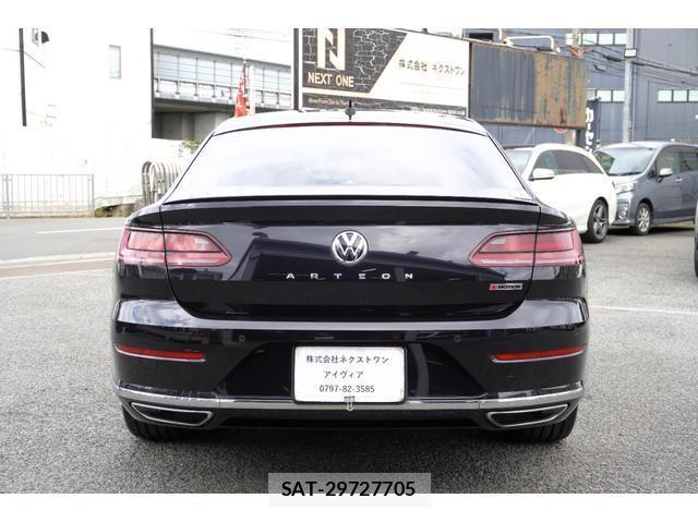 VolksWagen ARTEON 2018-04 8071918-5