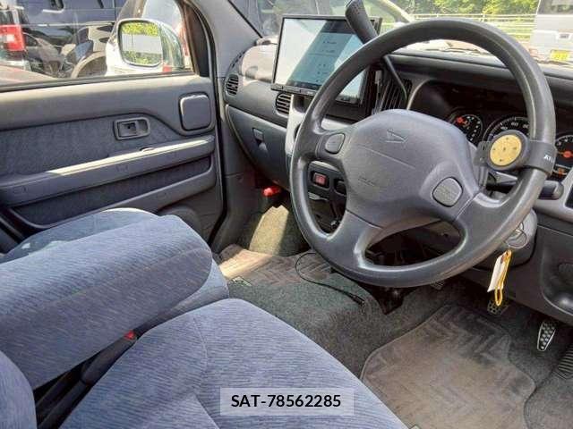 Daihatsu ATRAI WAGON 2003-11 8070989-7