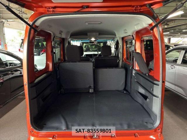Daihatsu ATRAI 2025-12 8072193-5