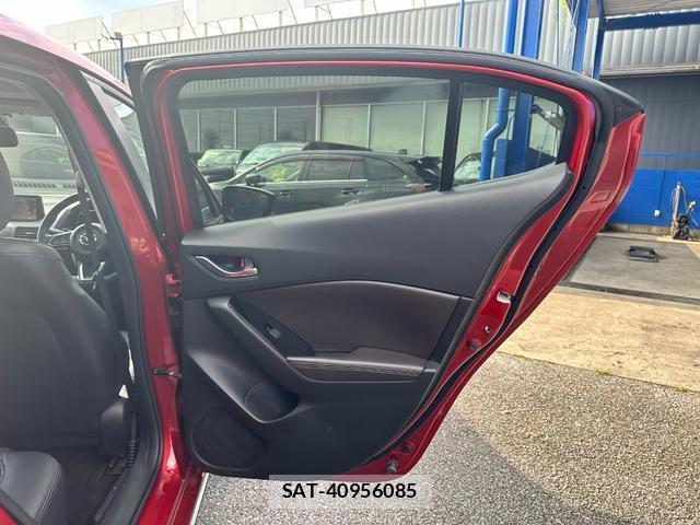 Mazda AXELA SPORT 2016-10 8071554-16