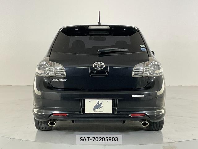 Toyota BLADE 2011-09 8071507-1