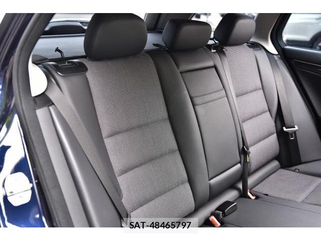 Mercedes Benz C-CLASS 2013-08 8072478-11