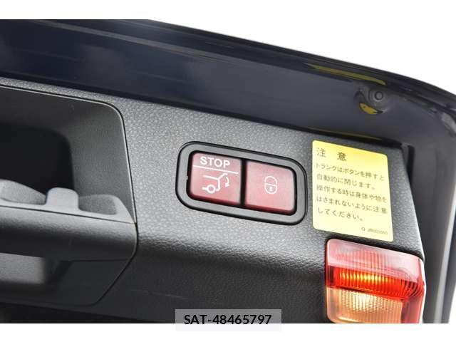 Mercedes Benz C-CLASS 2013-08 8072478-16