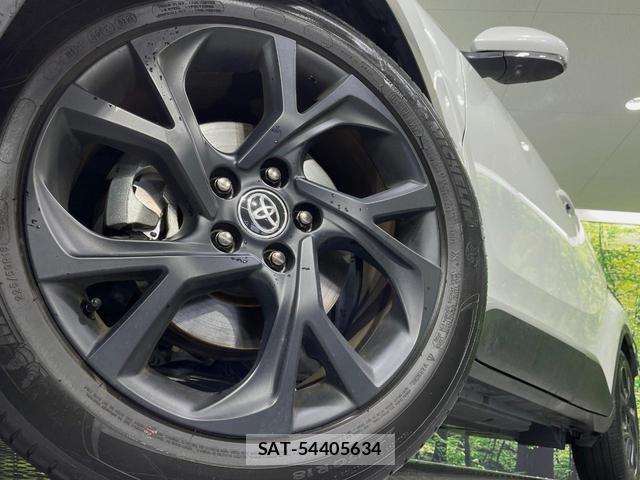 Toyota C-HR 2021-09 8071083-12