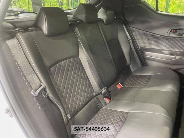 Toyota C-HR 2021-09 8071083-8