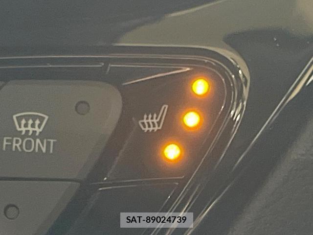 Toyota C-HR 2019-02 8071664-6