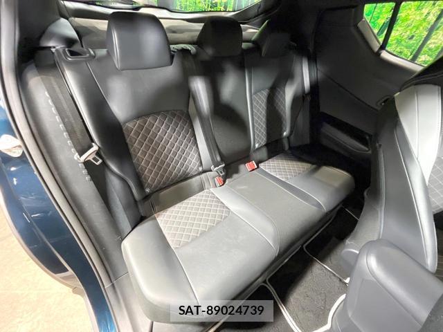 Toyota C-HR 2019-02 8071664-9