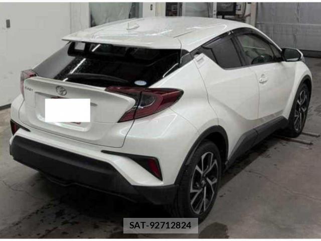 Toyota C-HR 2018-07 8071769-1