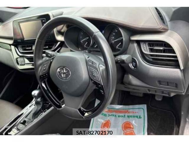 Toyota C-HR 2017-04 8071815-2