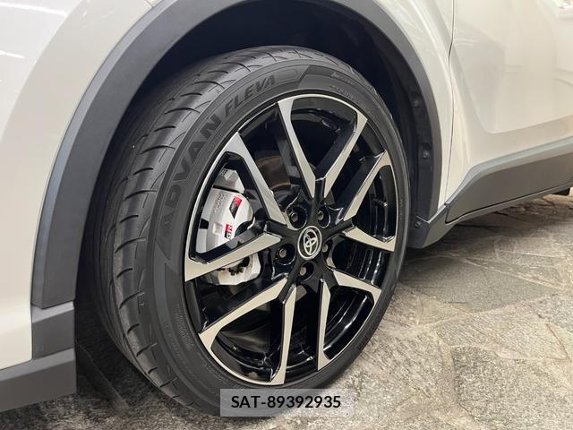 Toyota C-HR 2019-11 8072070-17
