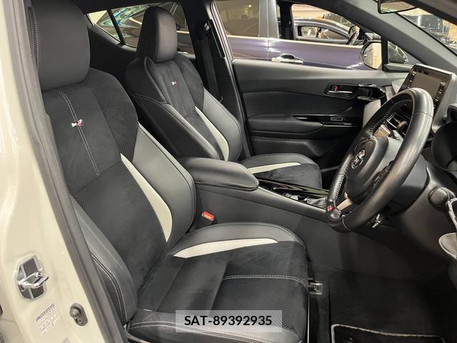 Toyota C-HR 2019-11 8072070-3