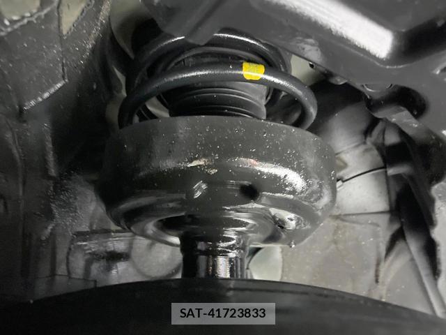 Toyota C-HR 2019-07 8072075-19