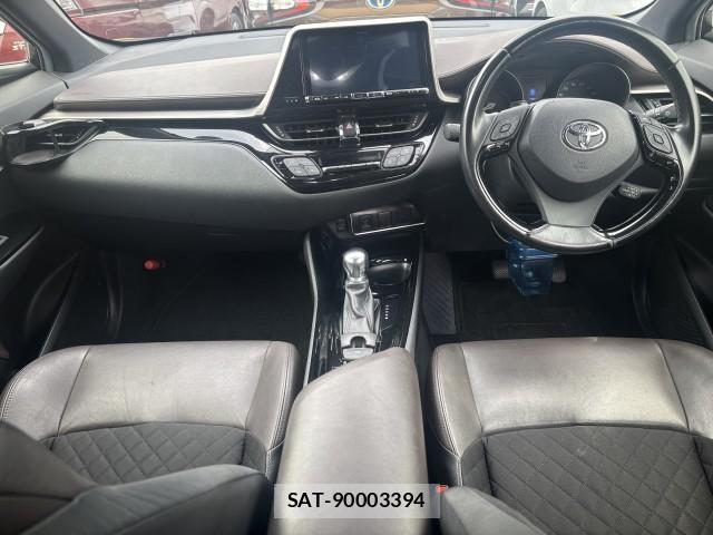 Toyota C-HR 2017-09 8072114-8