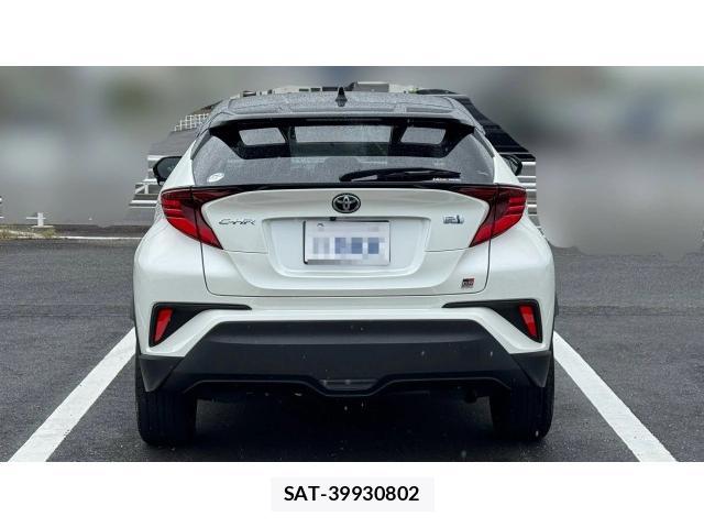 Toyota C-HR 2021-07 8072180-1
