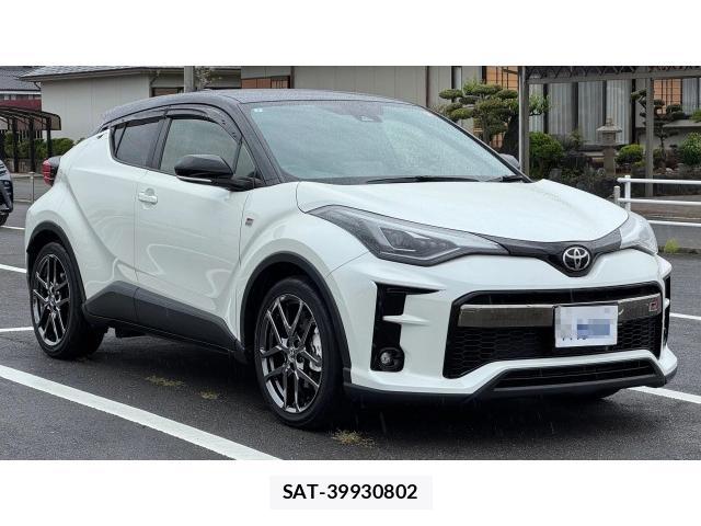 Toyota C-HR 2021-07 8072180-11