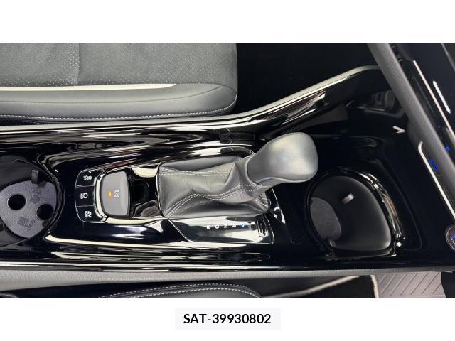 Toyota C-HR 2021-07 8072180-14