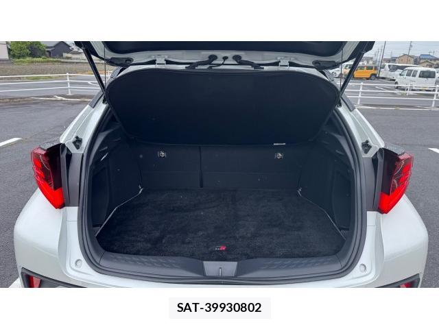 Toyota C-HR 2021-07 8072180-16