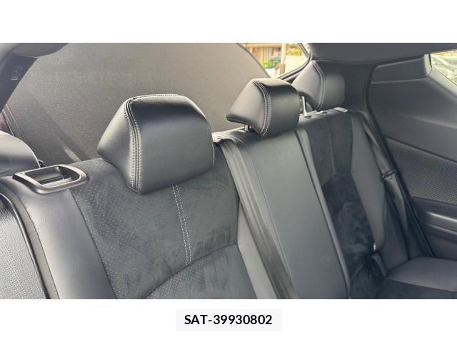 Toyota C-HR 2021-07 8072180-6