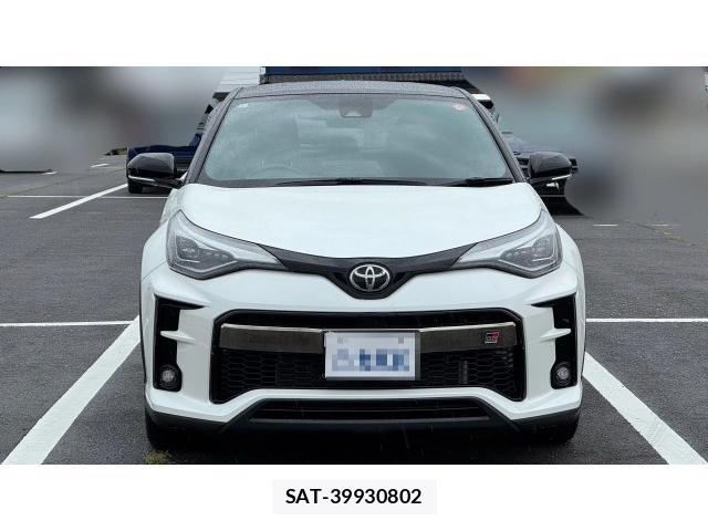 Toyota C-HR 2021-07 8072180-9