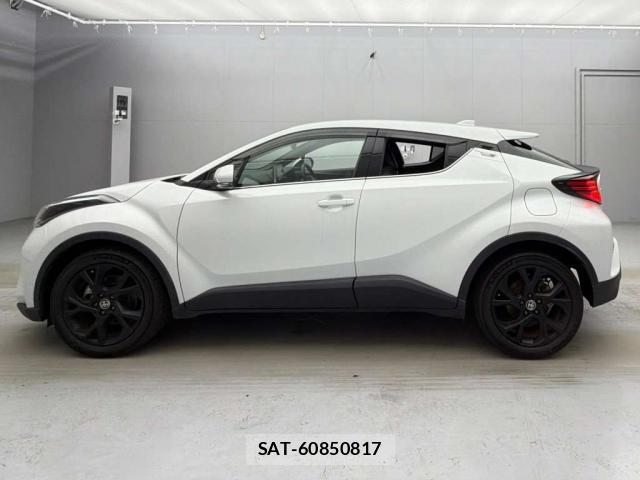 Toyota C-HR 2023-02 8072184-11