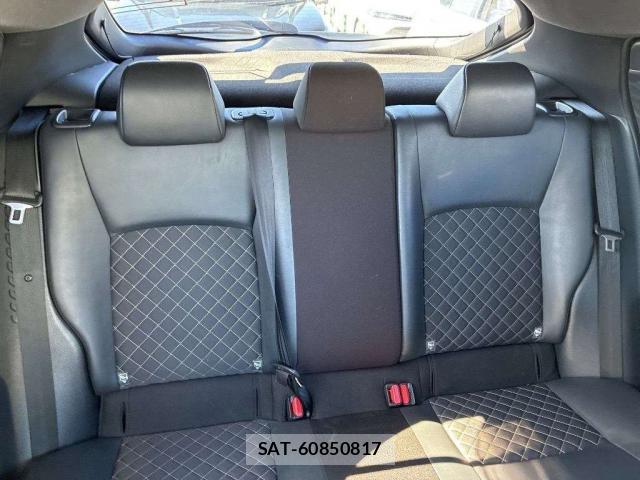 Toyota C-HR 2023-02 8072184-4