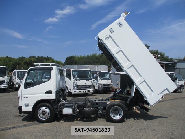 MITSUBISHI FUSO CANTER 2022-08 8071297-1