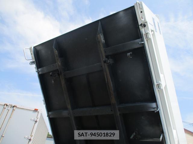 MITSUBISHI FUSO CANTER 2022-08 8071297-15