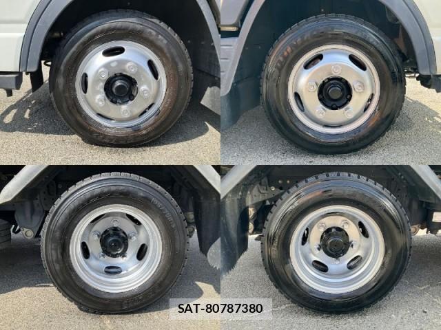 MITSUBISHI FUSO CANTER 2019-06 8072306-12