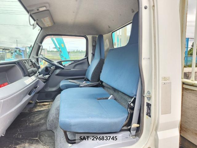 MITSUBISHI FUSO CANTER 2014 8072321-7