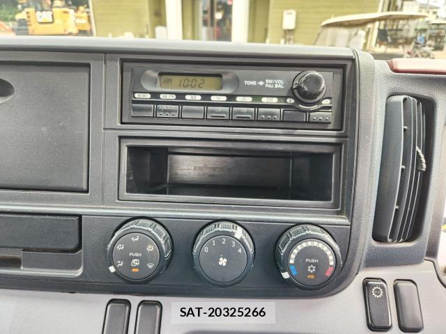 MITSUBISHI FUSO CANTER 2014 8072322-5
