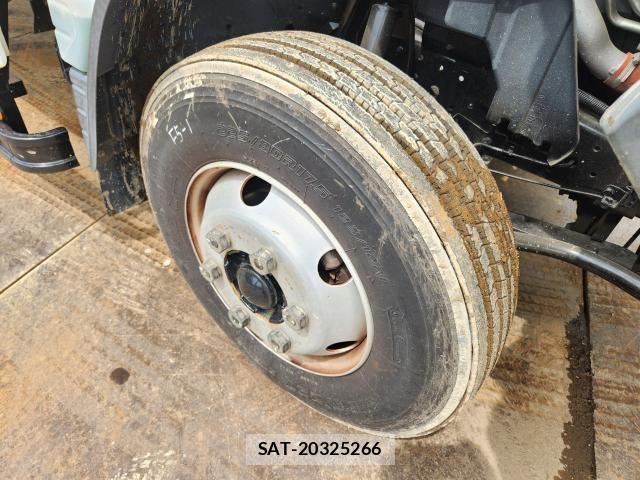 MITSUBISHI FUSO CANTER 2014 8072322-9