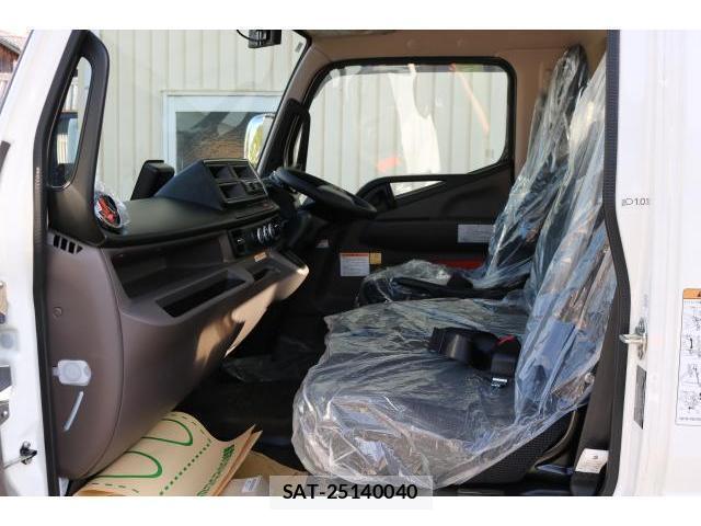 MITSUBISHI FUSO CANTER 2026-03 8072414-7