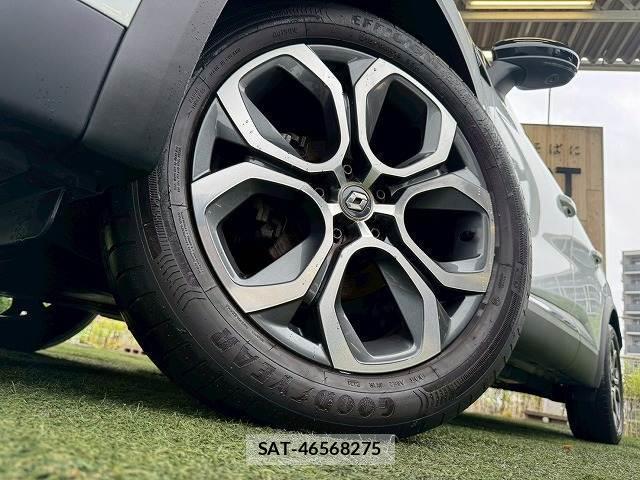 Renault CAPTUR 2021-07 8072448-18