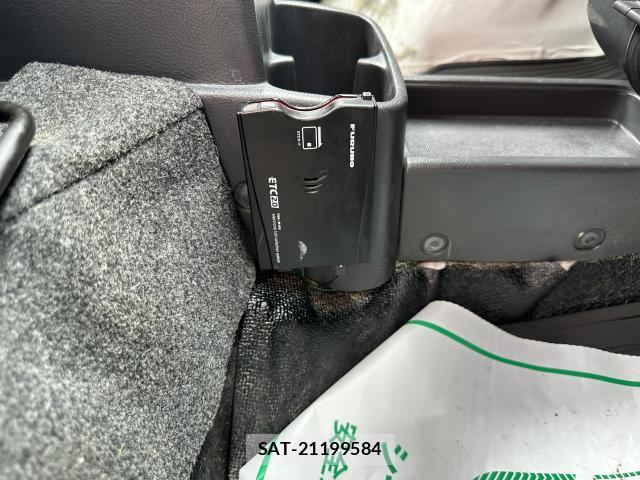 Suzuki CARRY TRUCK 2012-01 8072043-17