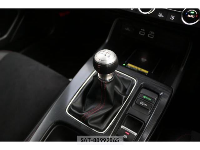 Honda CIVIC 2022-01 8071145-8