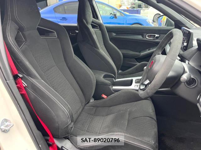 Honda CIVIC 2025-07 8071620-8