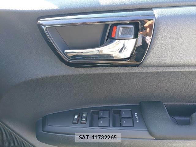 Toyota COROLLA AXIO 2019-07 8071354-13