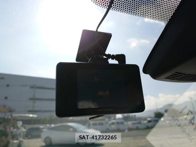 Toyota COROLLA AXIO 2019-07 8071354-16