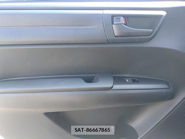 Toyota COROLLA AXIO 2019-06 8071355-12
